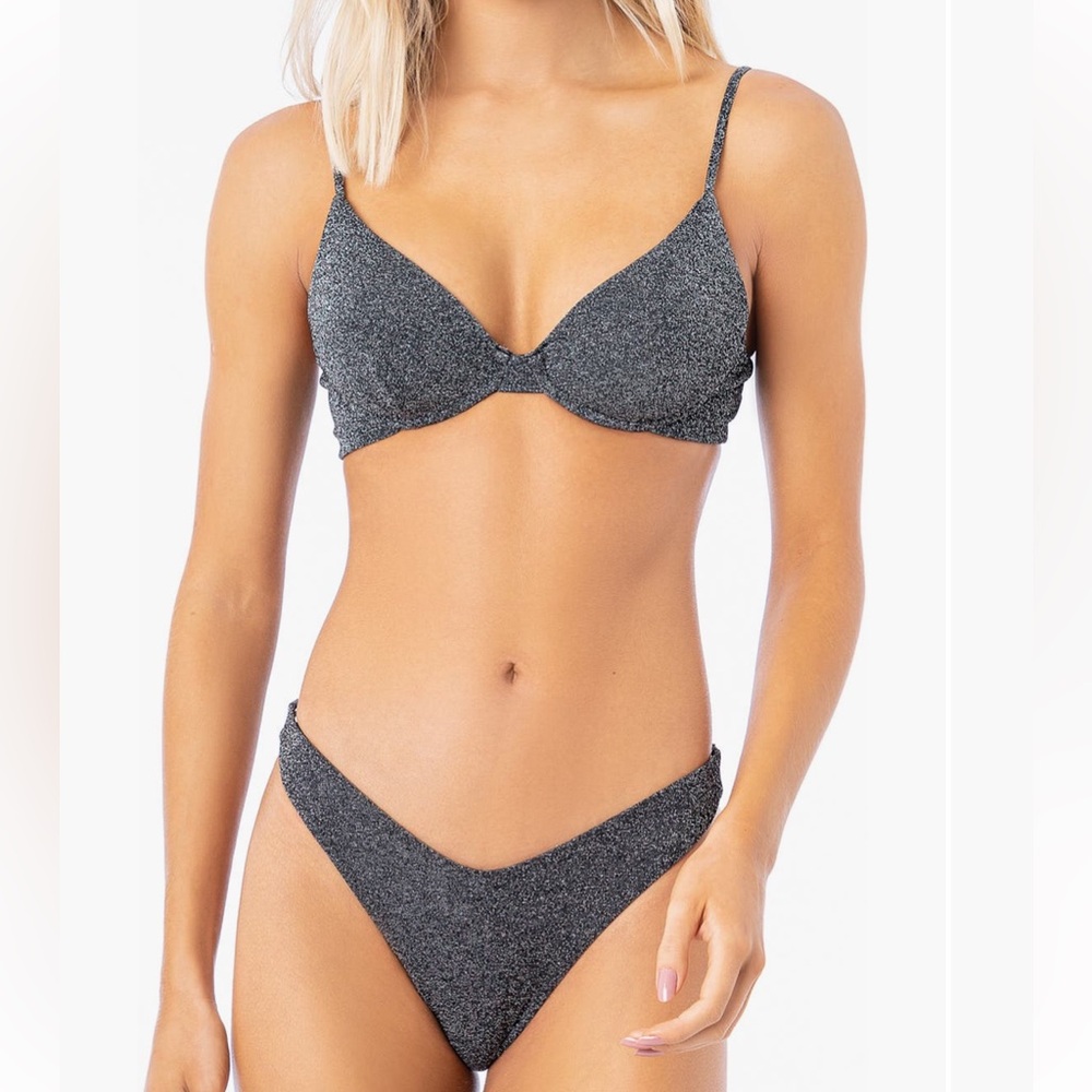 Maaji NWT Dainty Reversible bikini in silver black